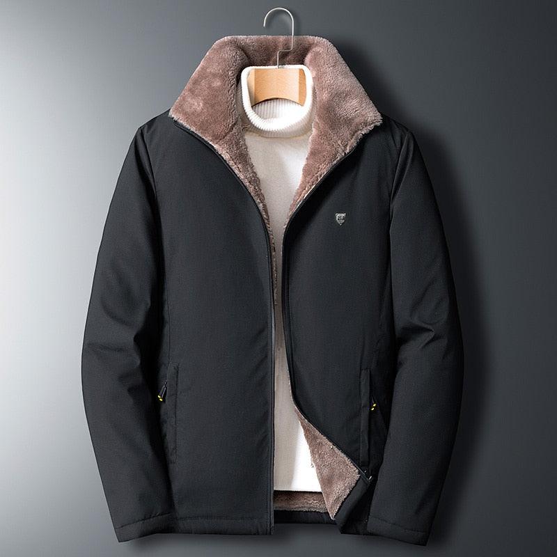 Men’s Winter Windproof Thick Fleece Jacket for Outdoor Hiking Use