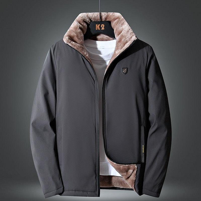 Men’s Winter Windproof Thick Fleece Jacket for Outdoor Hiking Use